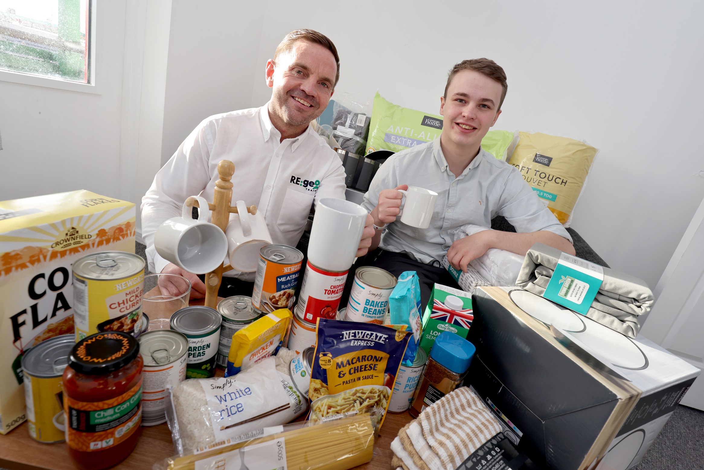 Read more about the article RE:GEN support local Army veteran with homely donation